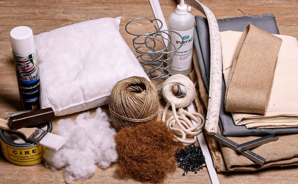 Colles tapissier pour mousse et tissus - Materiel et Fournitures
